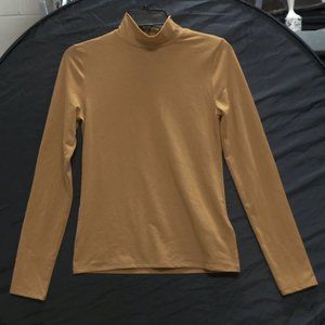 🆕 Forever 21 - Long Sleeve Knit Top in Cam…